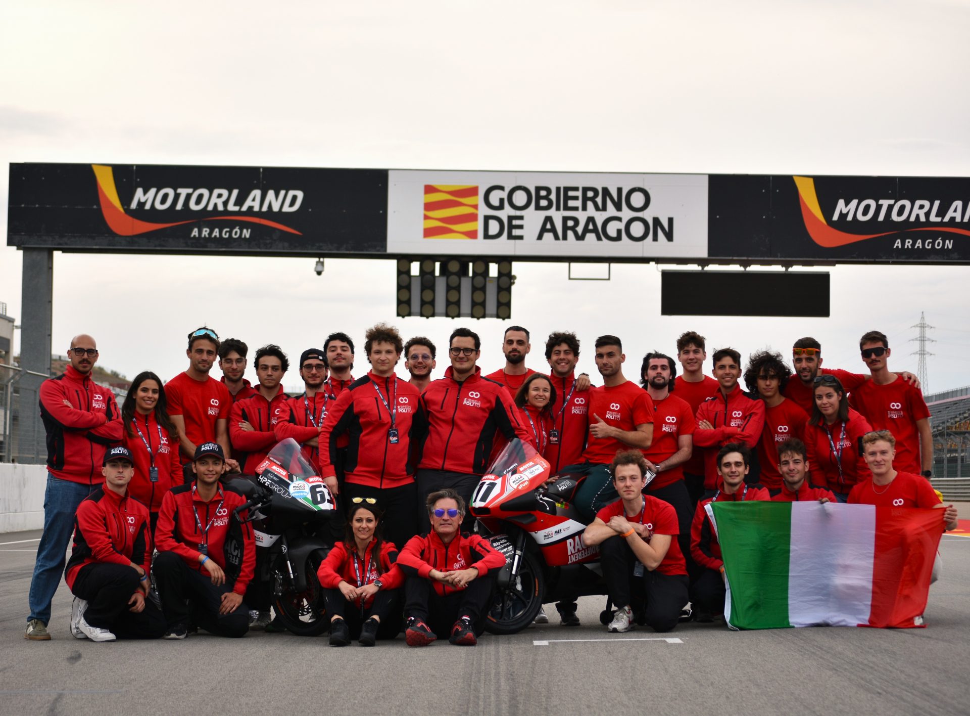 Foto_team_2WheelsPoliTO